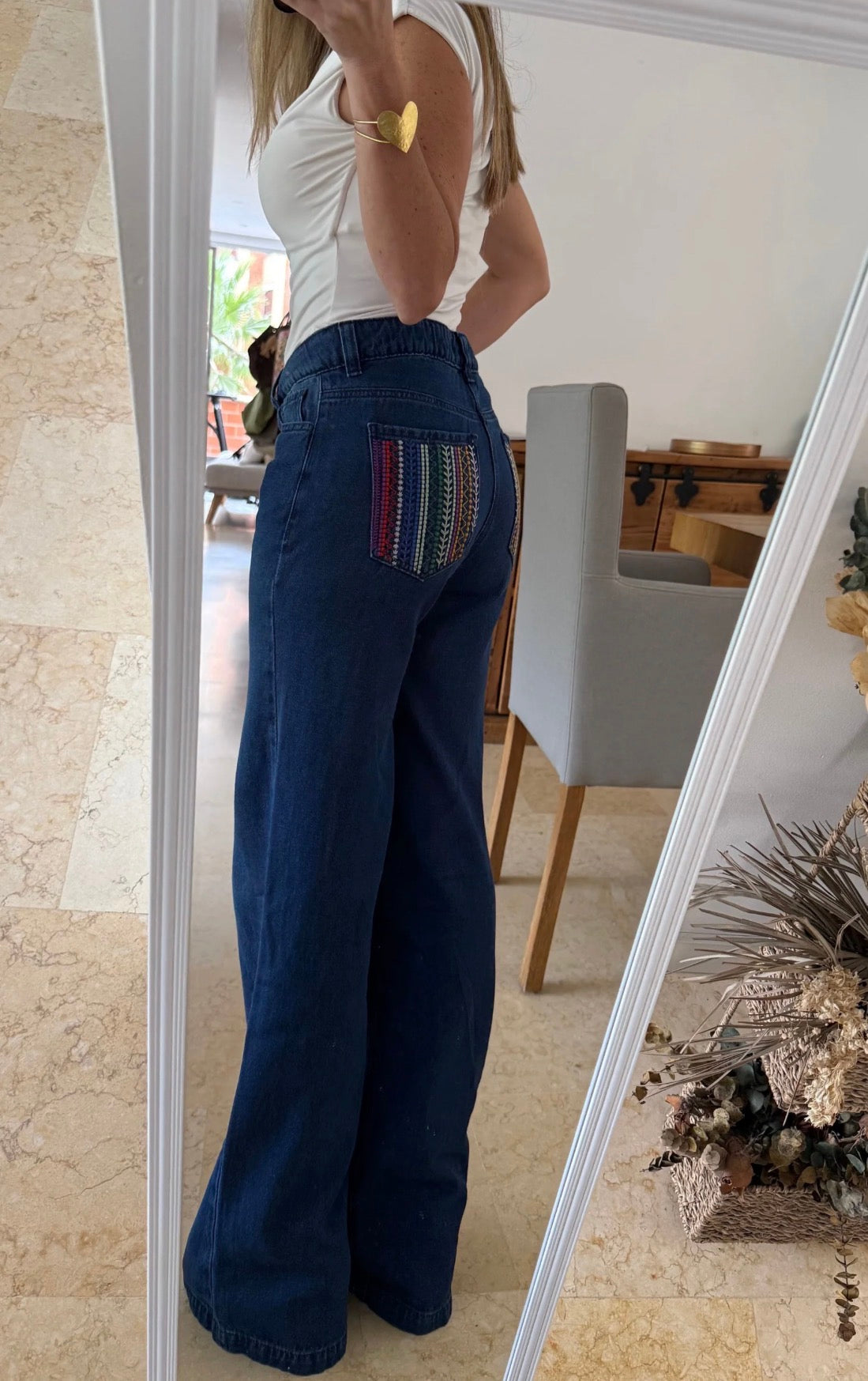 JEAN AZUL BOLSILLOS BORDADOS