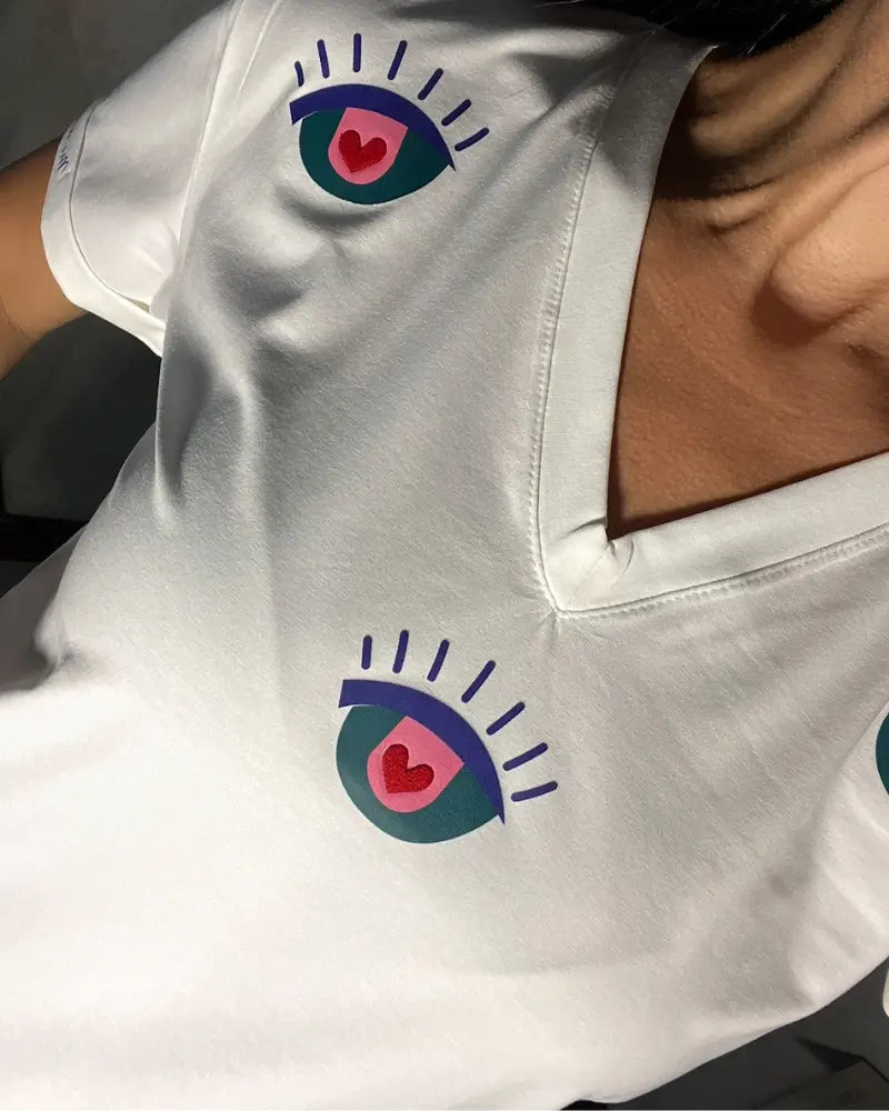 CAMISETA, ME VEO Y BRILLO CUELLO EN V