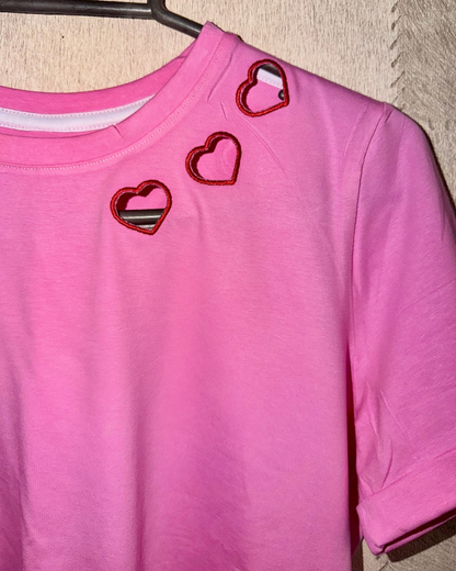 CAMISETA LOVE CORAZONES