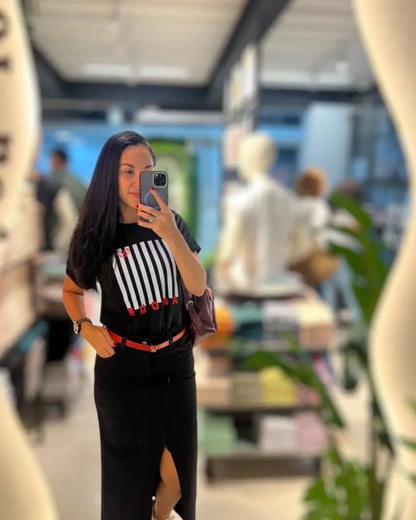 CAMISETA AMOUR NEGRA