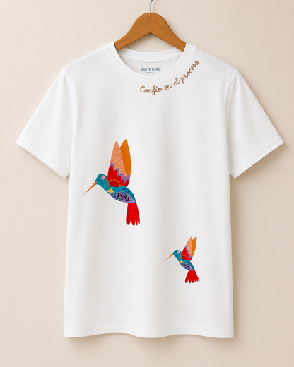 CAMISETA CONFIO EN EL PROCESO COLIBRIES