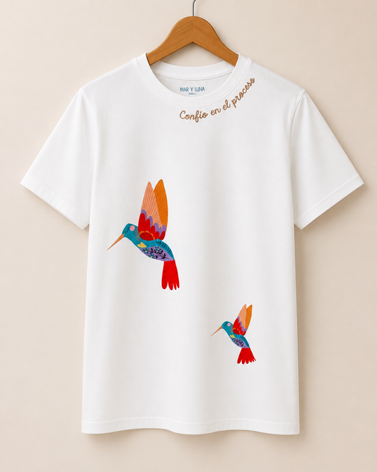 CAMISETA CONFIO EN EL PROCESO COLIBRIES