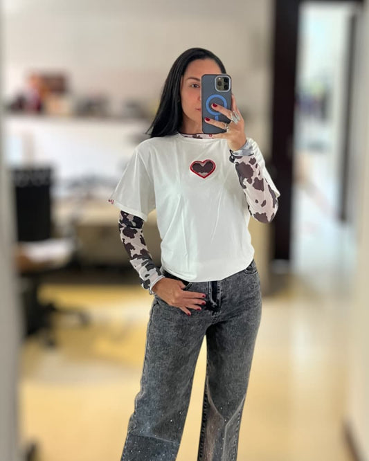 CAMISETA EL AMOR SANA