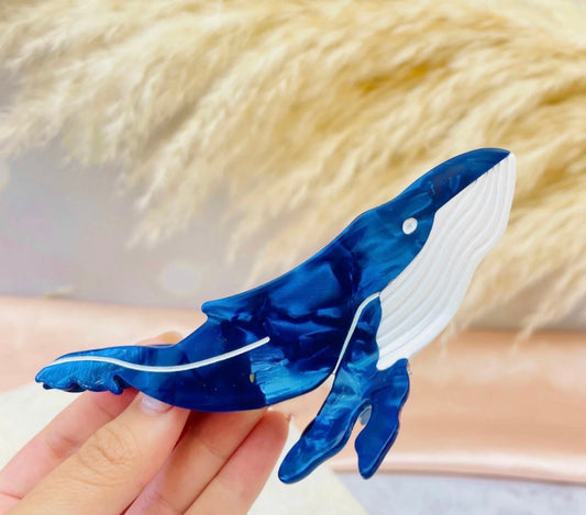 BALLENA LOLA