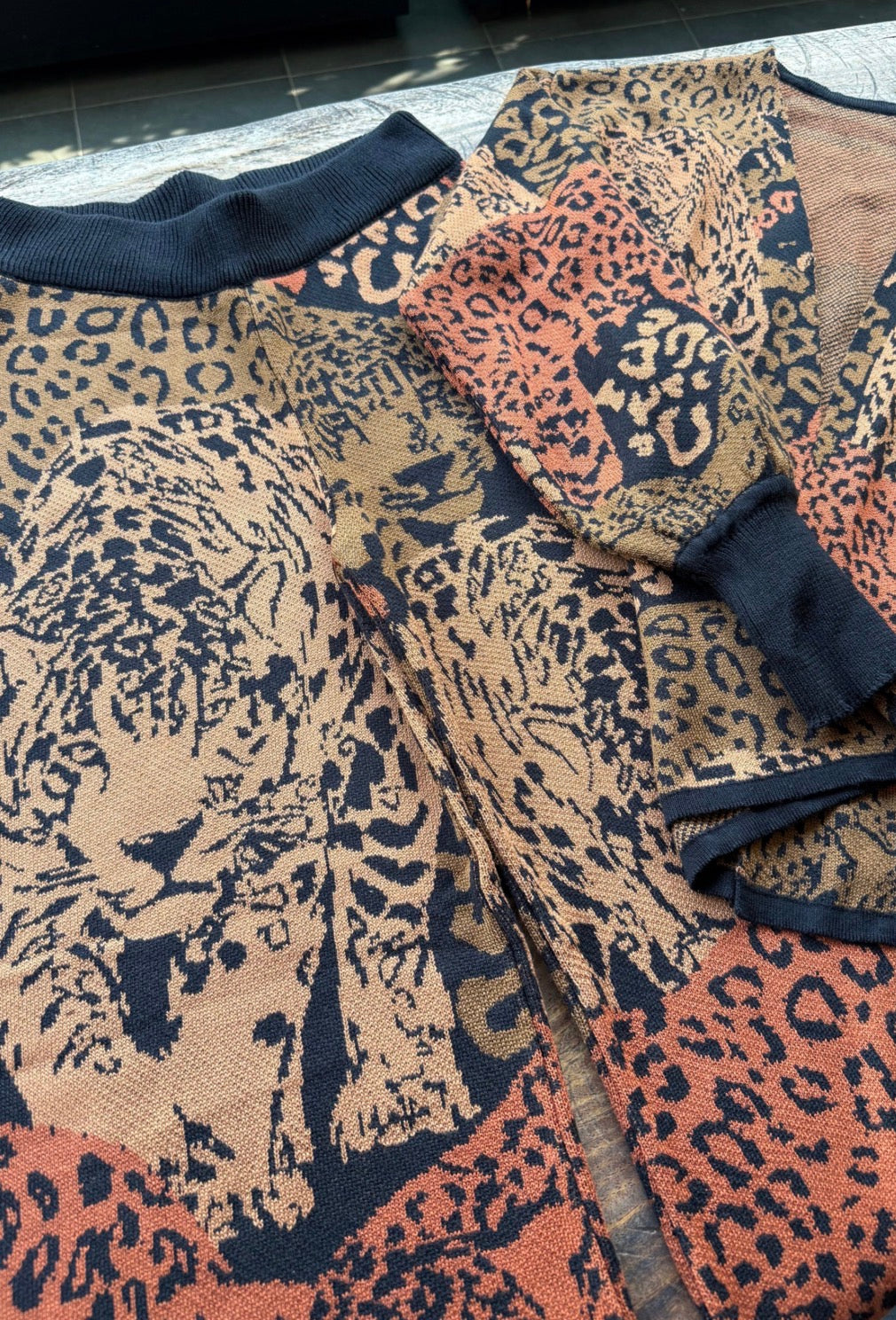 PANTALON LEOPARDO OTOÑO