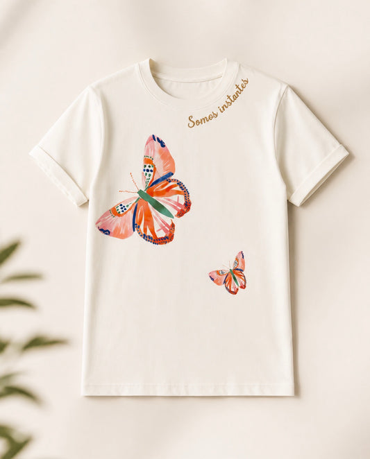 CAMISETA SOMOS INSTANTES MARFIL