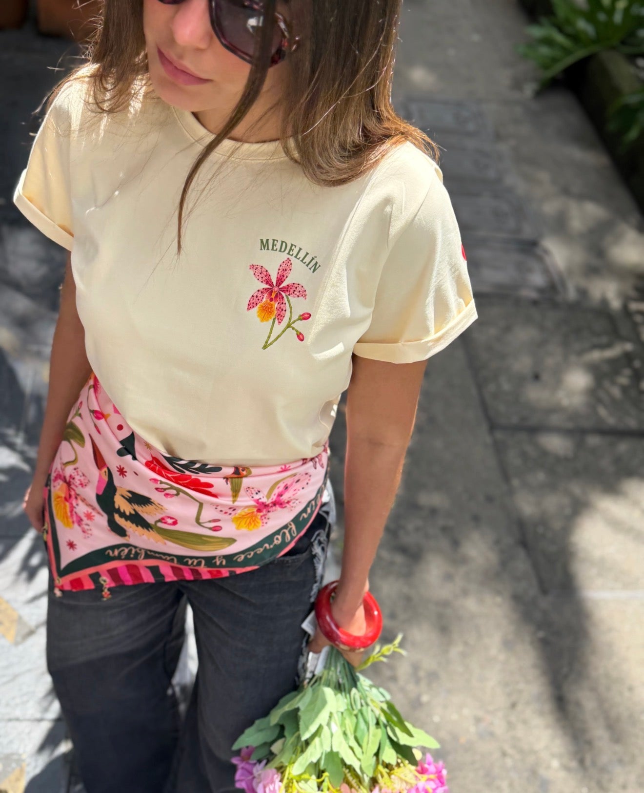 CAMISETA ORQUIDEA AMARILLA