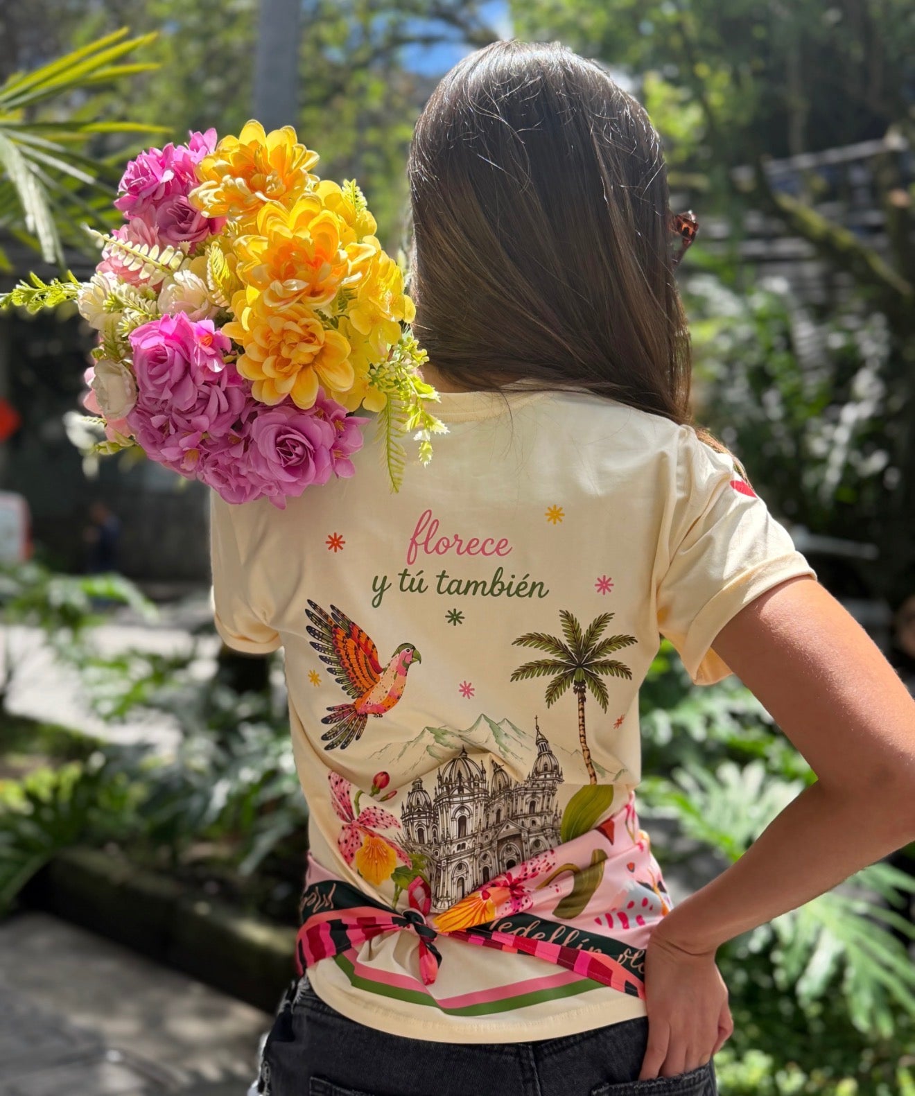 CAMISETA ORQUIDEA AMARILLA