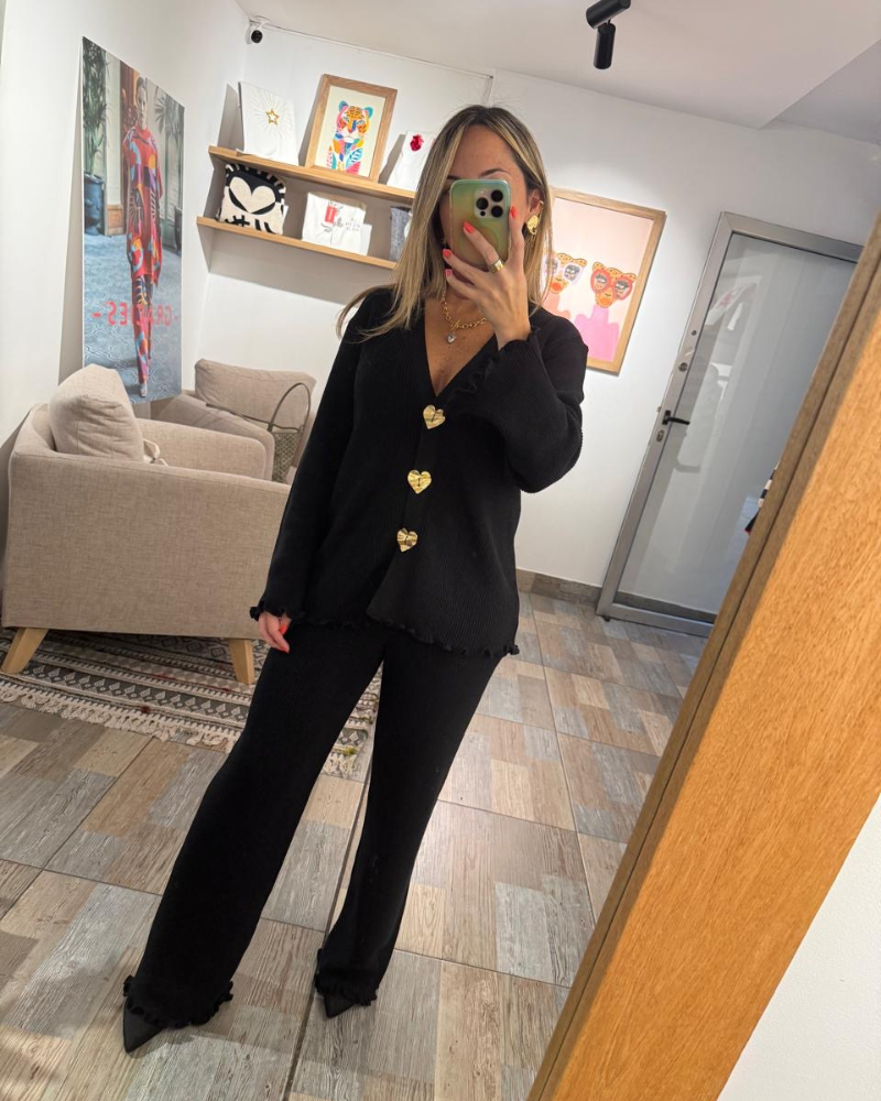 PANTALON ESSENTIAL NEGRO