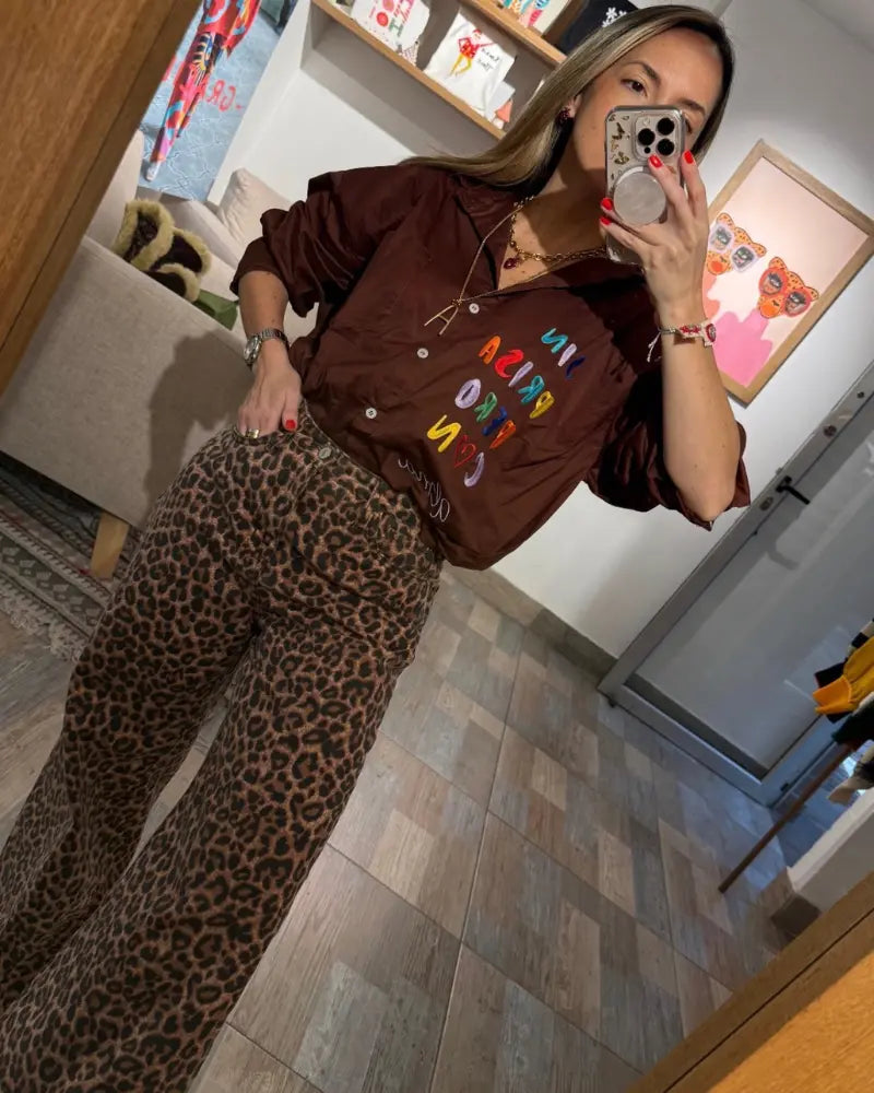 CAMISA ALMA CHOCOLATE OVERSIZE